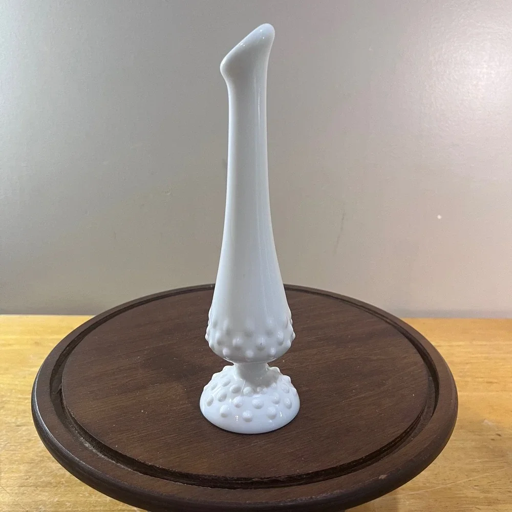 Vtg Fenton Milk Glass Hobnail Bud Vase Slender Neck 9 Inch Mid Century Modern